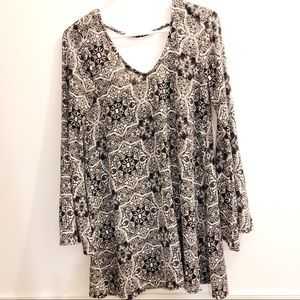 Living Doll of Los Angeles size s flowy tunic top